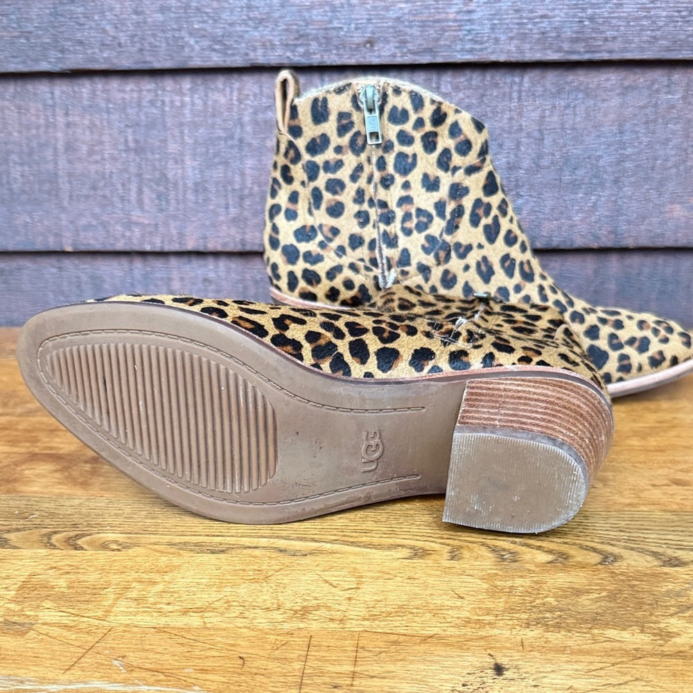 UGG Kingsburg Leopard Print Ankle Boots block heel size 7 like new - Picture 6 of 8